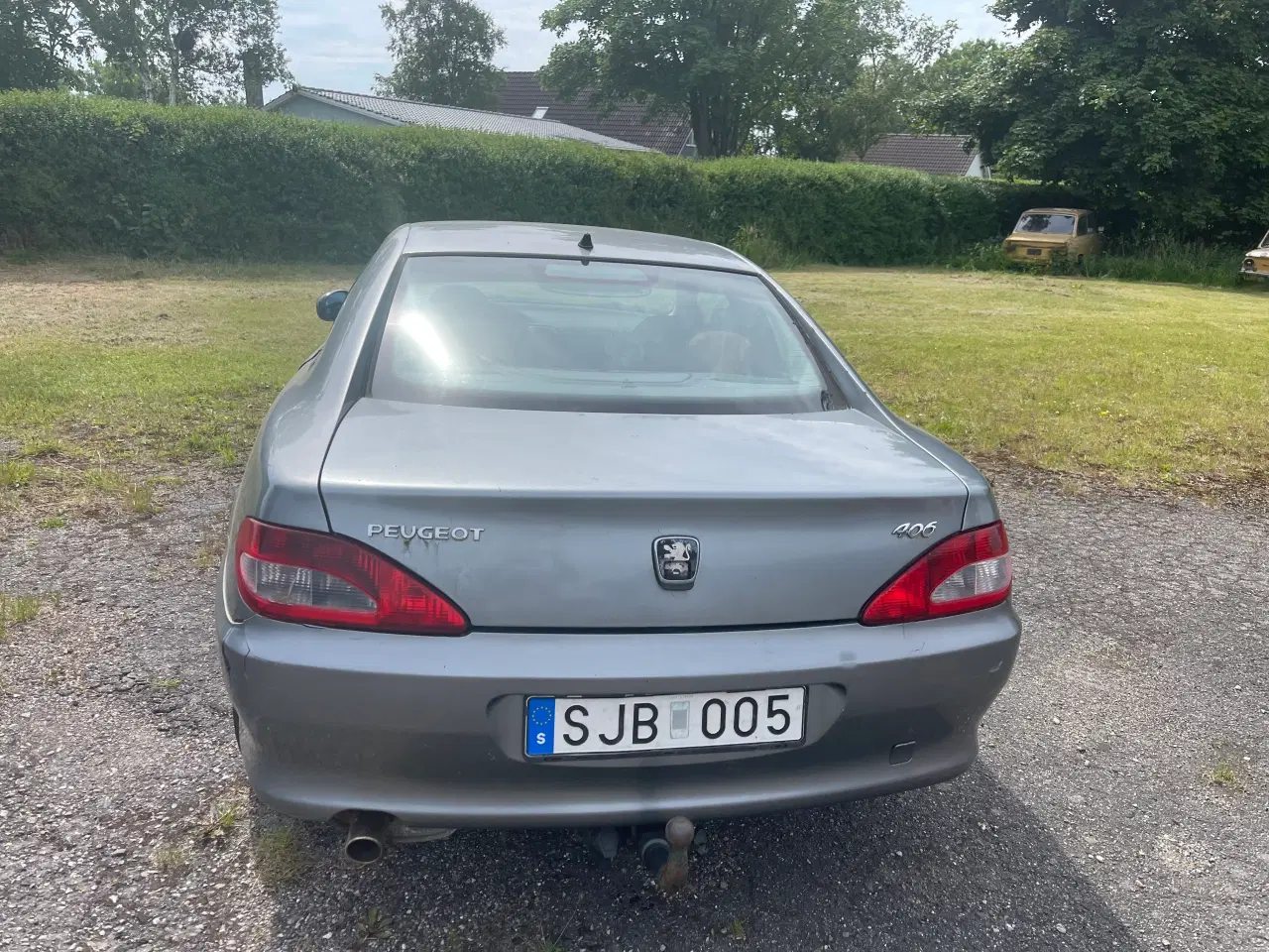 Billede 4 - To stk doner biler til reservedele