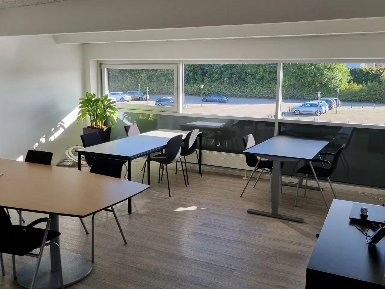 Billede 12 - Lager med kontor