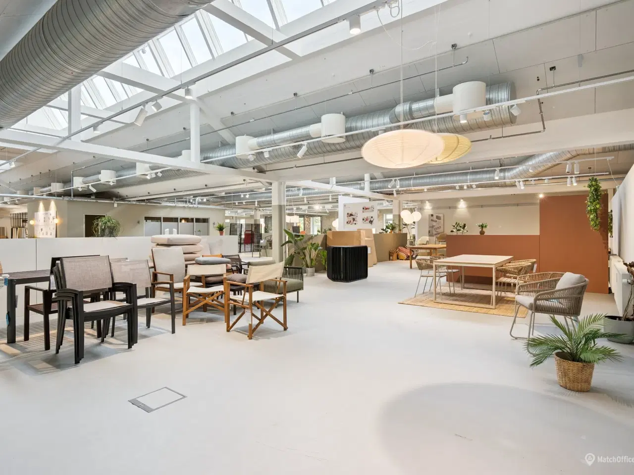 Billede 10 - Erhvervslejemål i tidligere industriejendom velegnet til mange formål