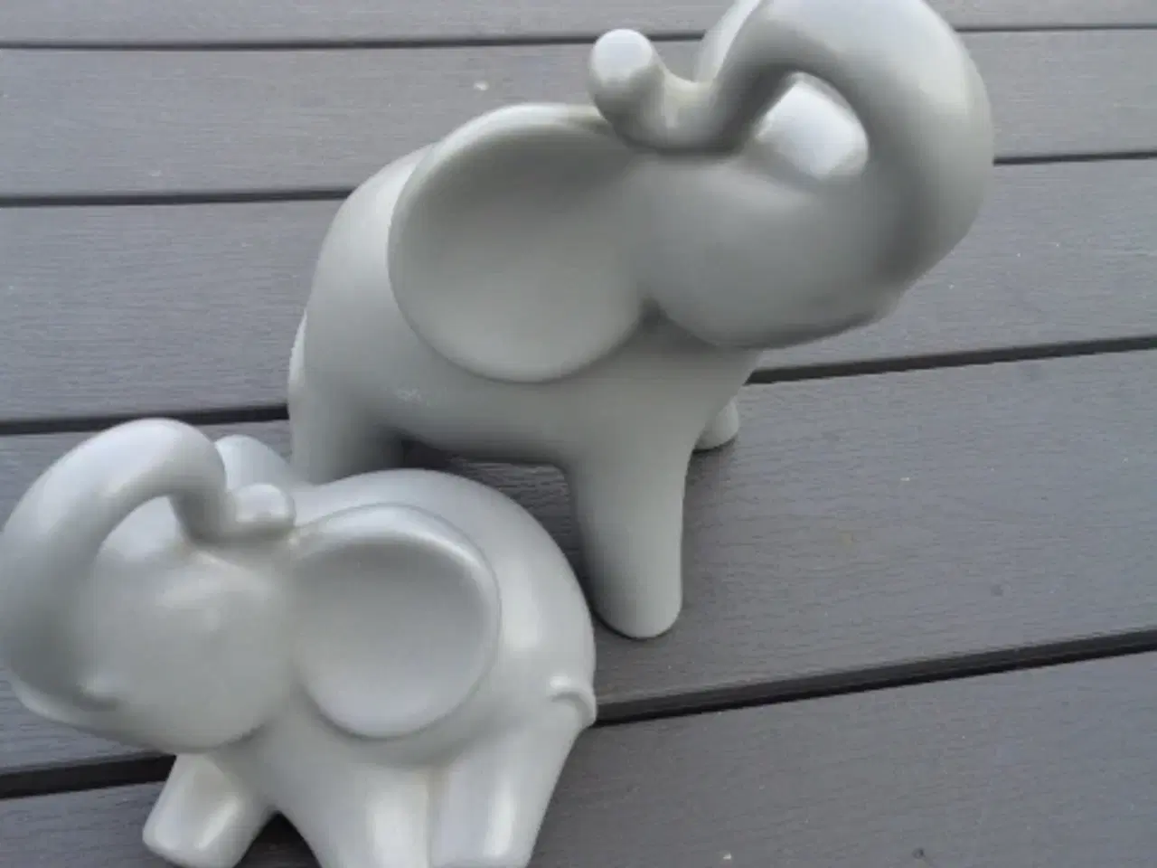 Billede 1 - To elefanter af porcelæn