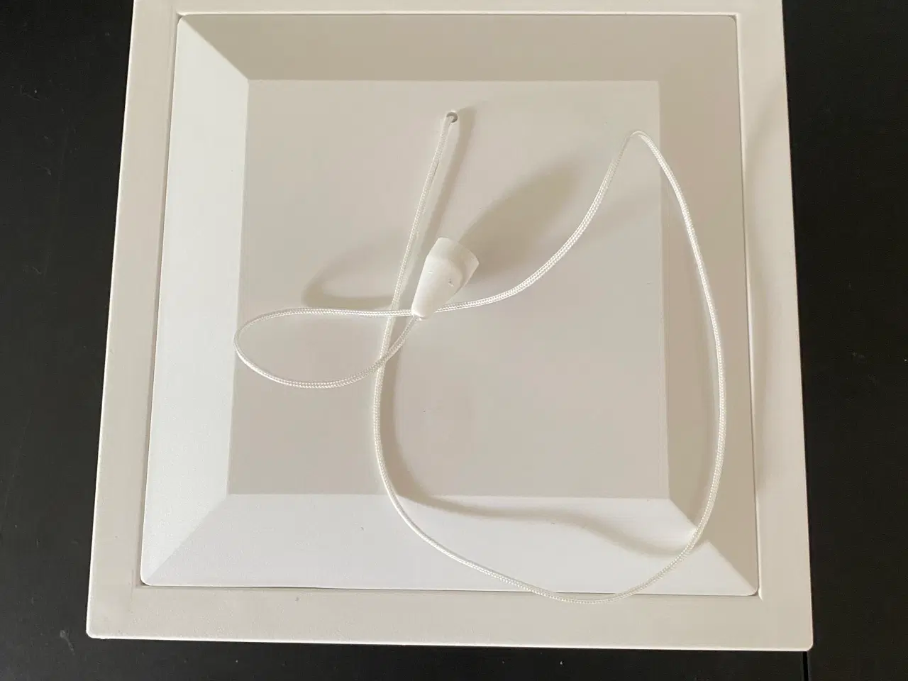 Billede 2 - DUKA, klapventil, 150x150 mm, lukket model, hvid