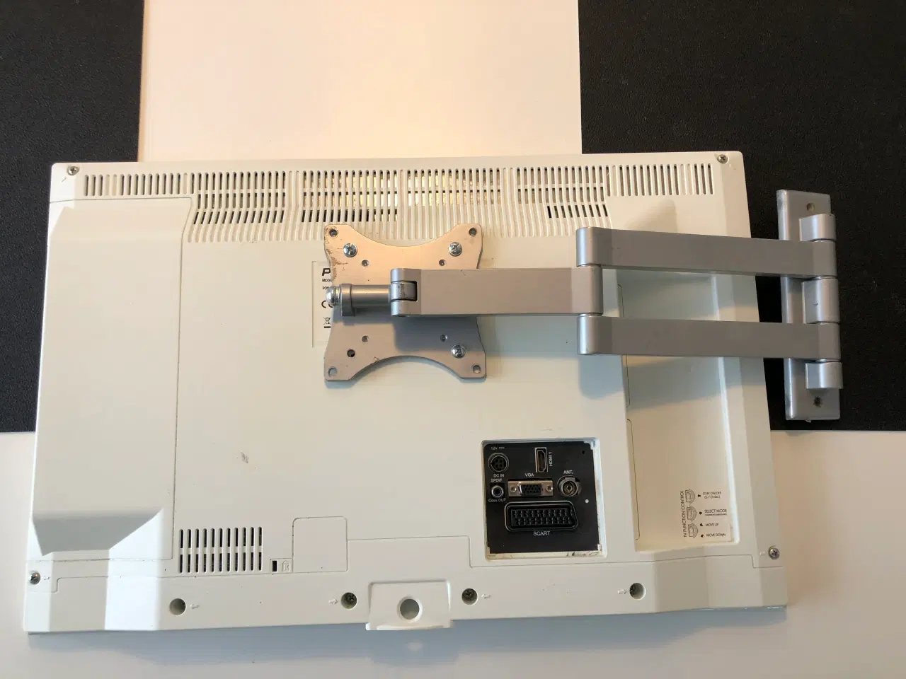 Billede 13 - 22" LCD TV med indbygget DVD afspiller og vægbesla