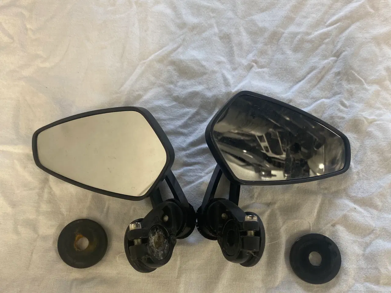 Billede 1 - Styrendespejle. 