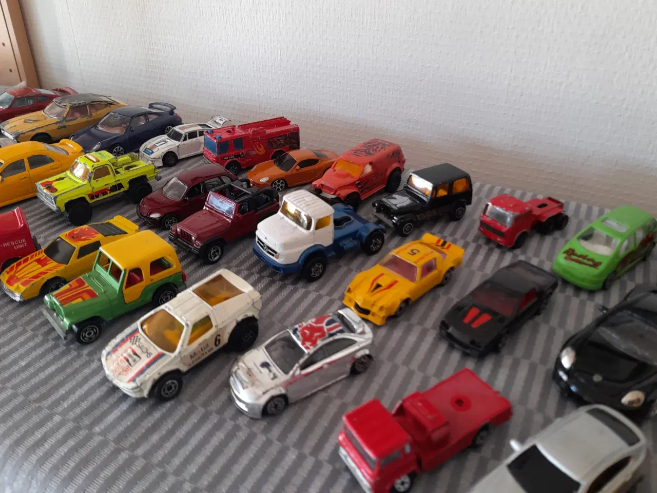 Billede 5 - Legetøjsbiler 50 stk, velholdte.