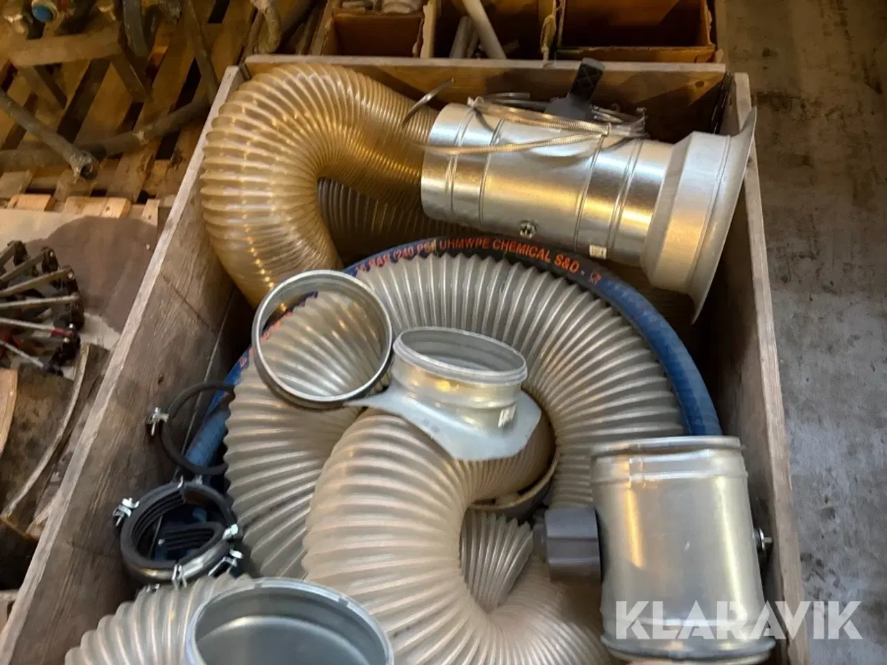 Billede 9 - Samlet lot - udsugningsrør, pvc gardin og vvs fittings