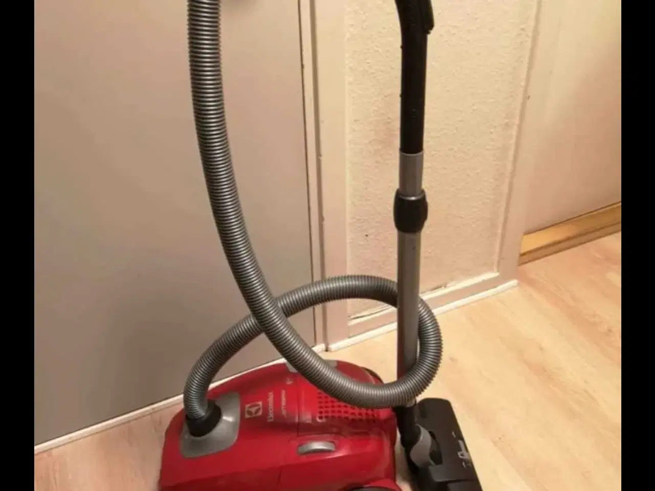 Billede 1 - Støvsuger Electrolux 2.000W