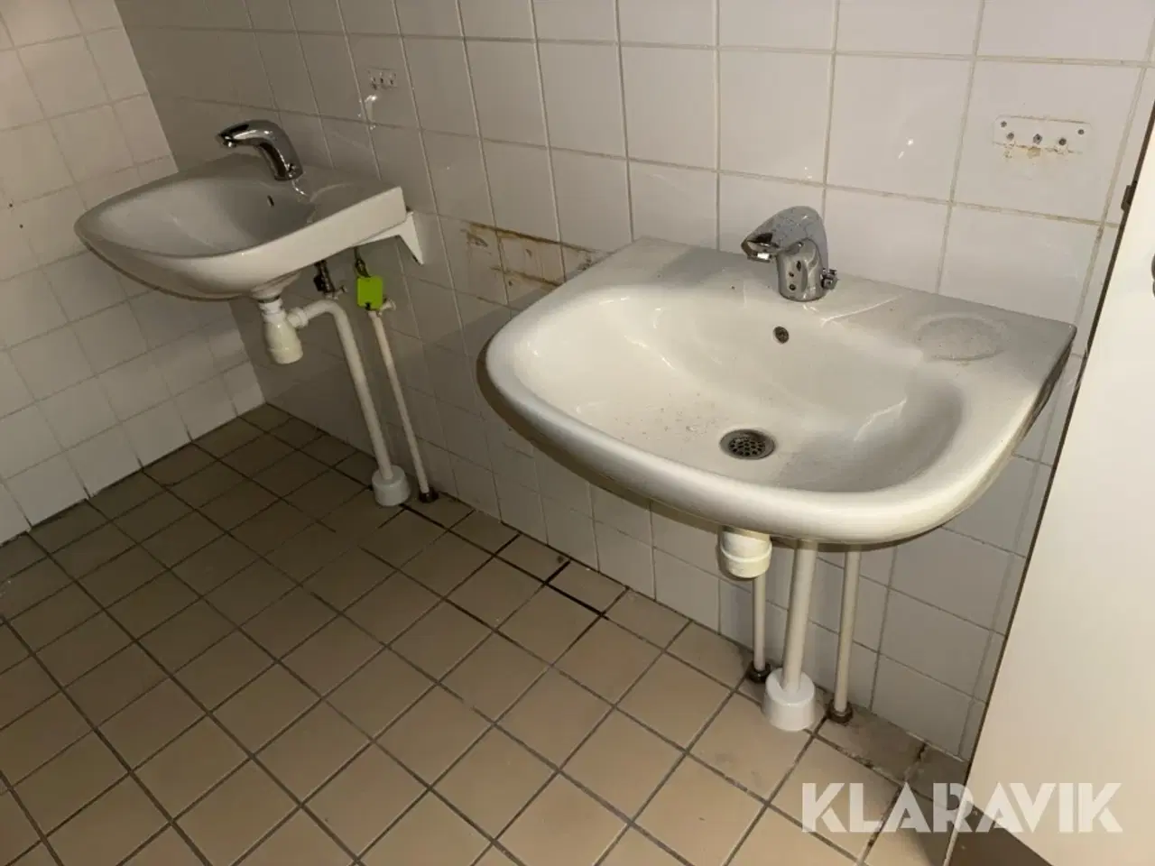 Billede 2 - Lot med håndvaske og toiletter