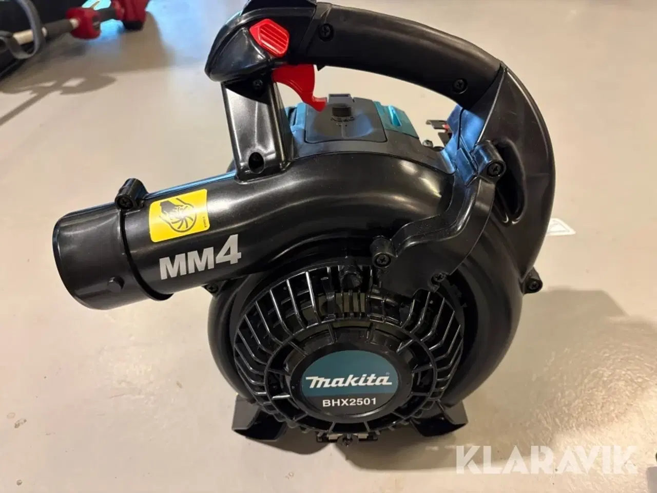 Billede 4 - Løvblæser Makita BHX2501 med opsamlerpose