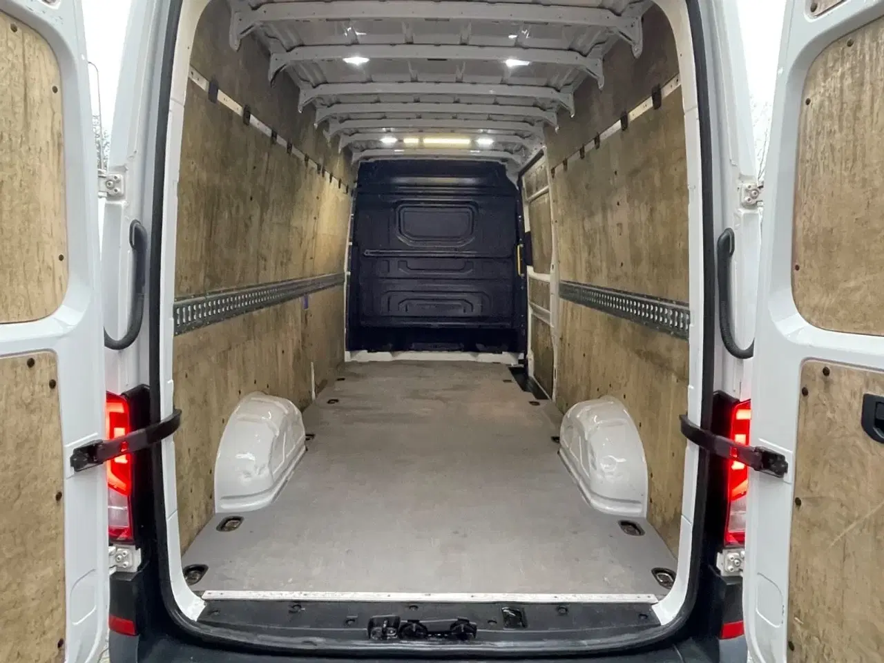 Billede 9 - VW Crafter 35 2,0 TDi 177 Kassevogn L4H3 aut.