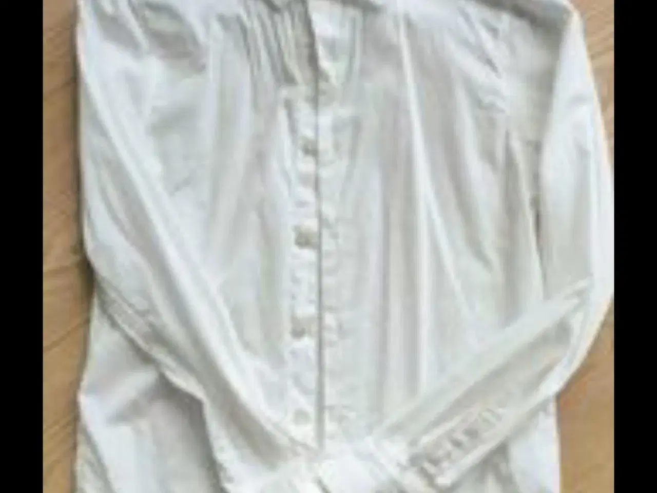 Billede 2 - Sort Jakkesæt junior til konfirmation 