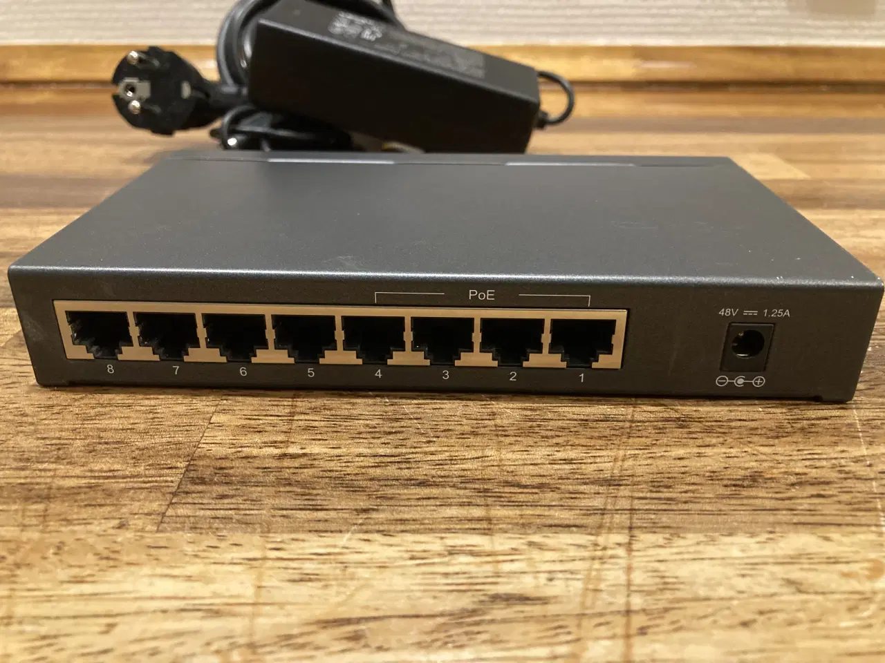 Billede 1 - TP-Link TL-SG1008P switch 8-port POE