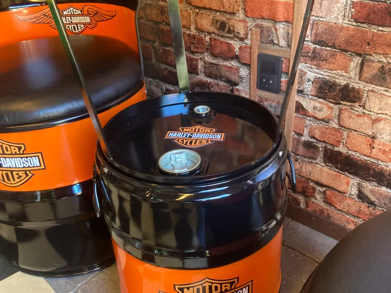 Billede 3 - Harley Davidson stole og bord