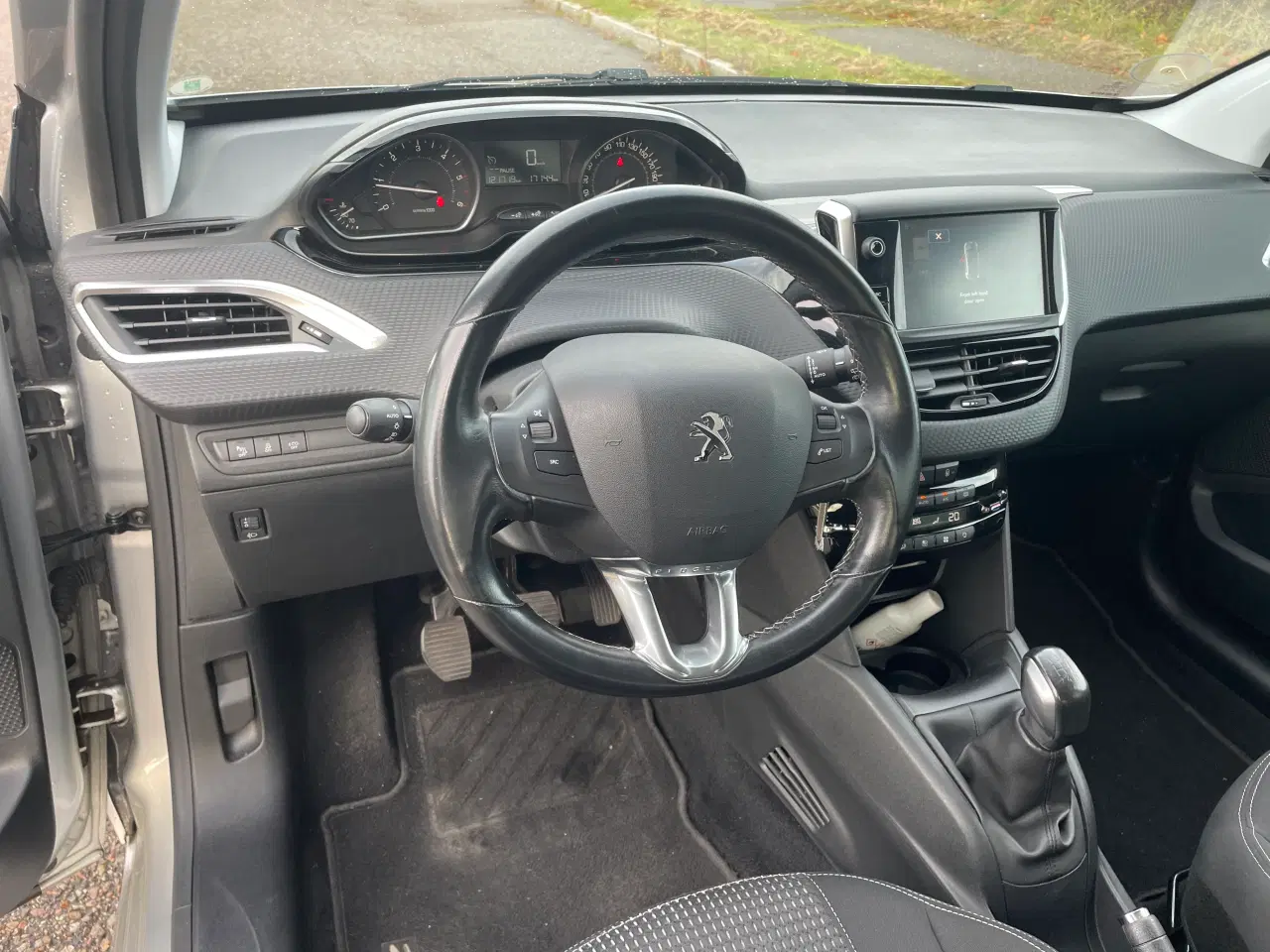 Billede 5 - Peugeot 208 hdi - 1 ejer - 121700 km