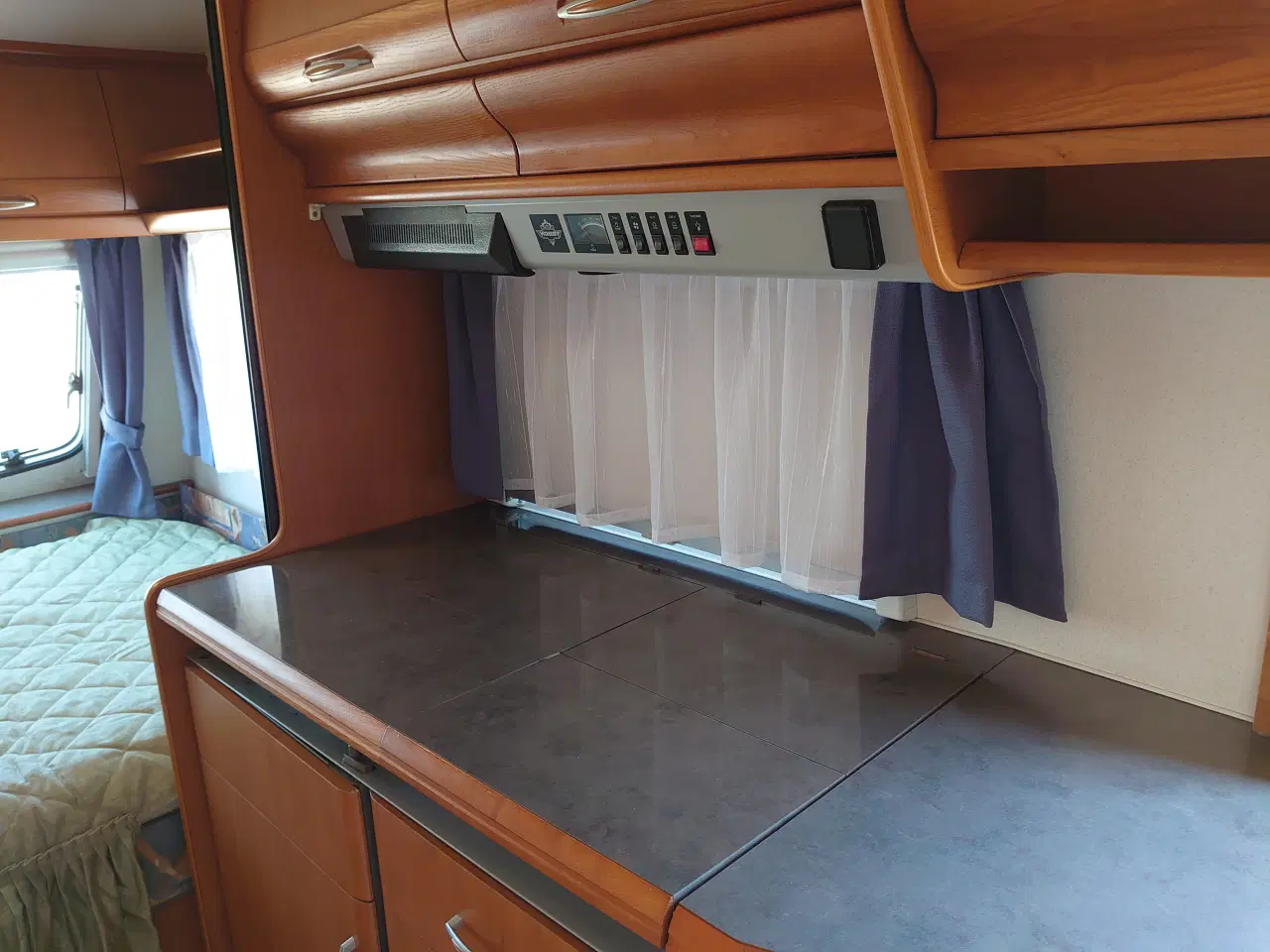 Billede 12 - Super velholdt Hobby Exellent 470