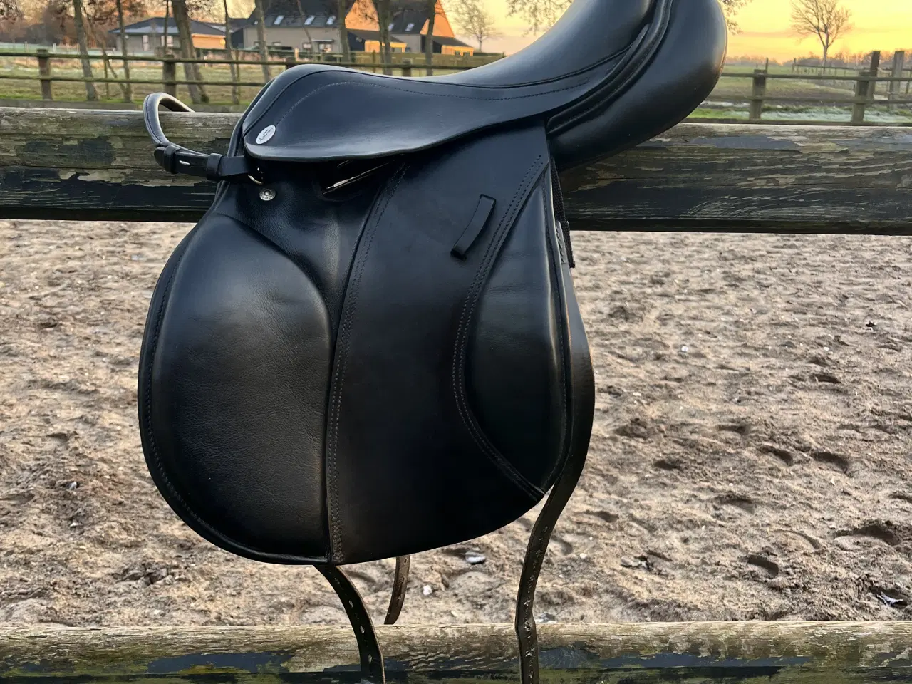 Billede 2 - Kentaur Pony Jumper sadel 15”