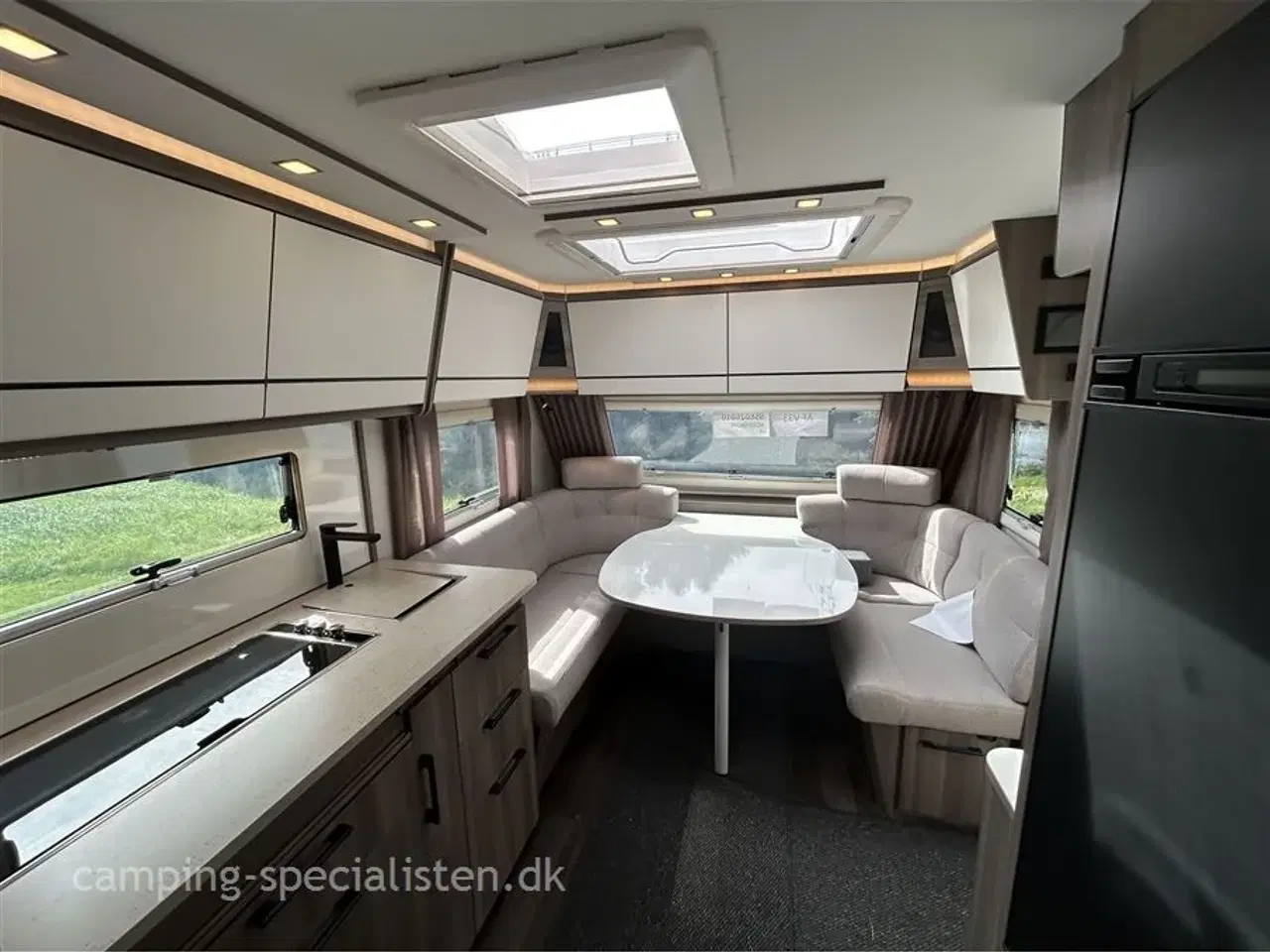 Billede 3 - 2026 - Kabe Estate 470 XL   Kabe Estate 470 XL model 2026 kan snart ses hos Camping-Specialisten