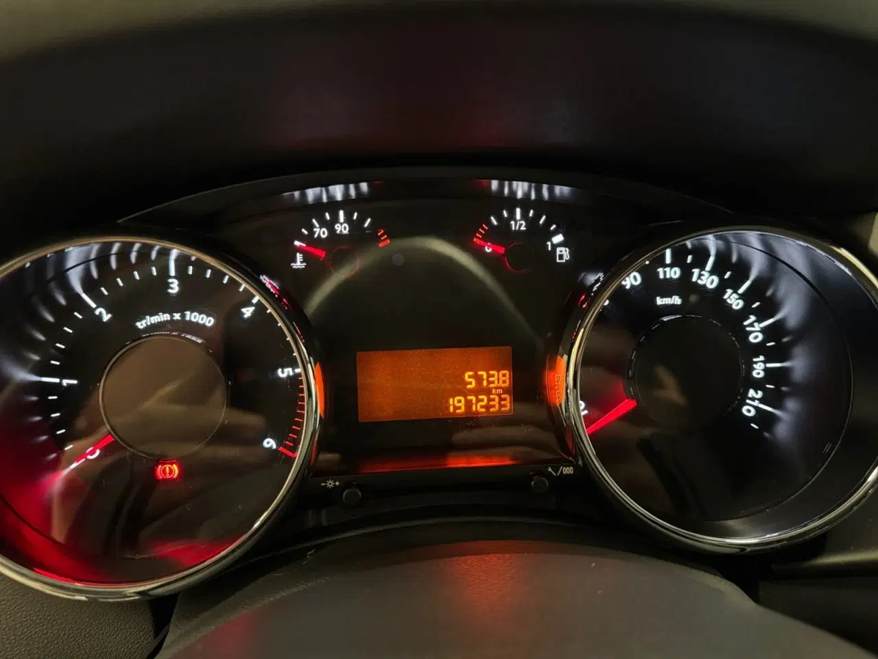 Billede 7 - Peugeot 3008 1,6 e-HDi 114 Active ESG