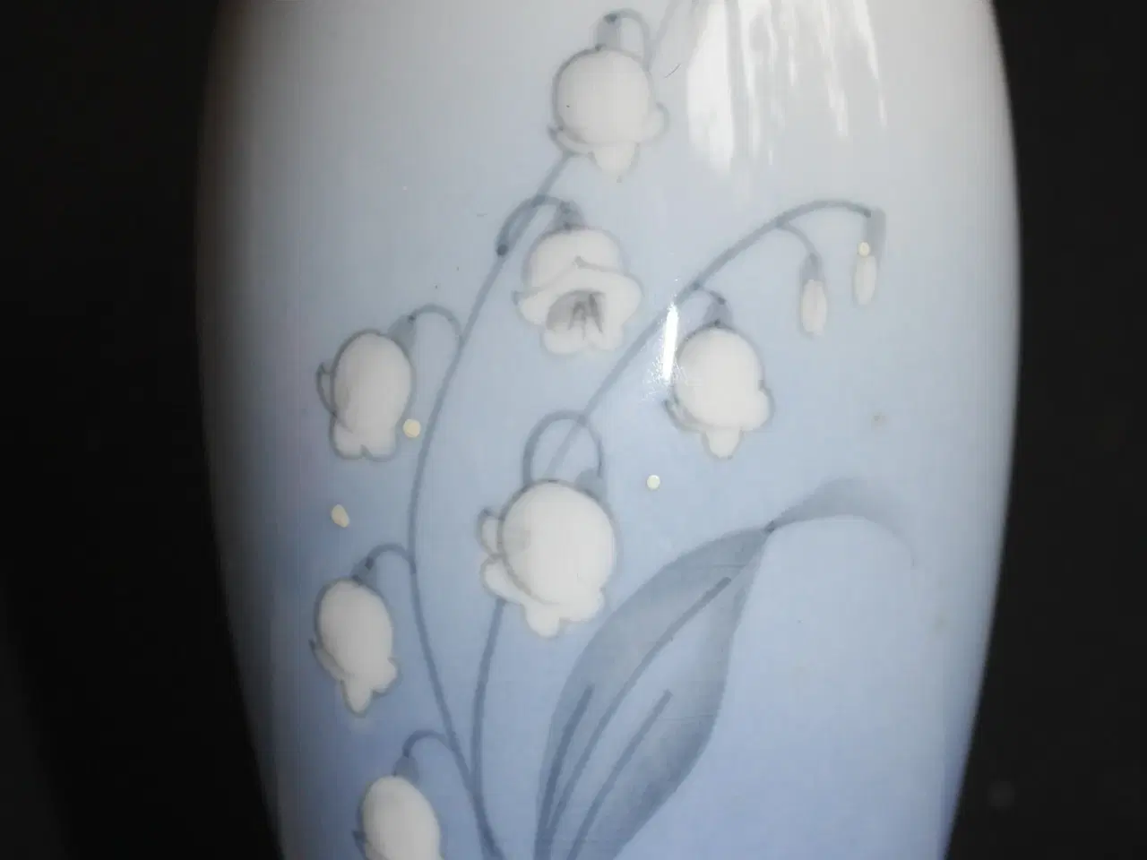Billede 5 - Vase med liljekonval fra Bing og grøndahl