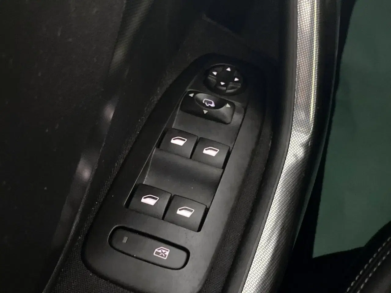 Billede 19 - Peugeot 2008 1,2 e-THP 110 Allure Sky