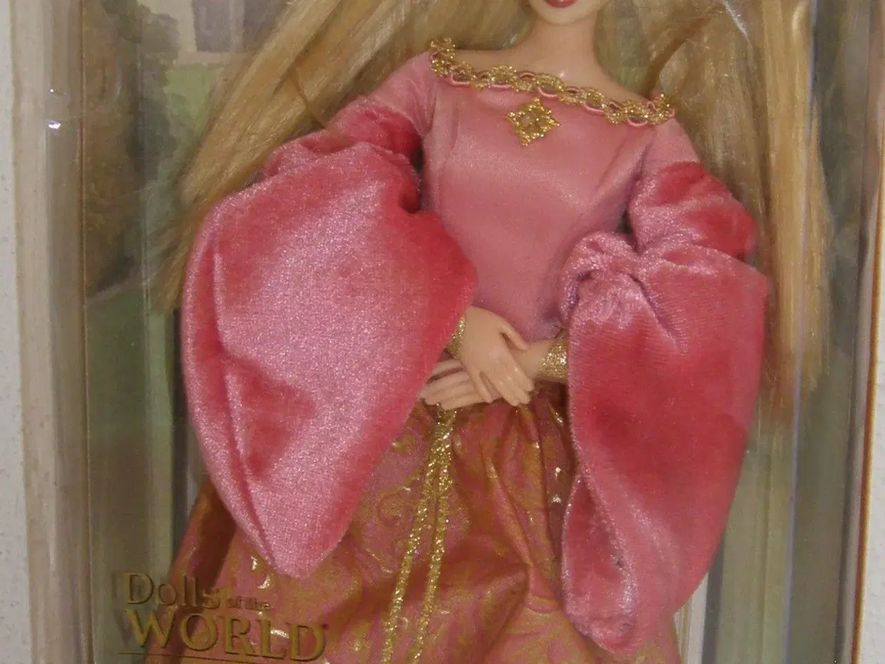 Billede 1 - 2003 Dolls of the World Priscess Barbie