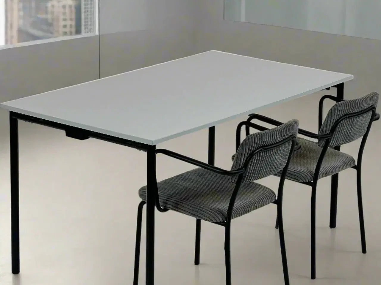 Billede 2 - Foldbart bord 4 - 6 personer