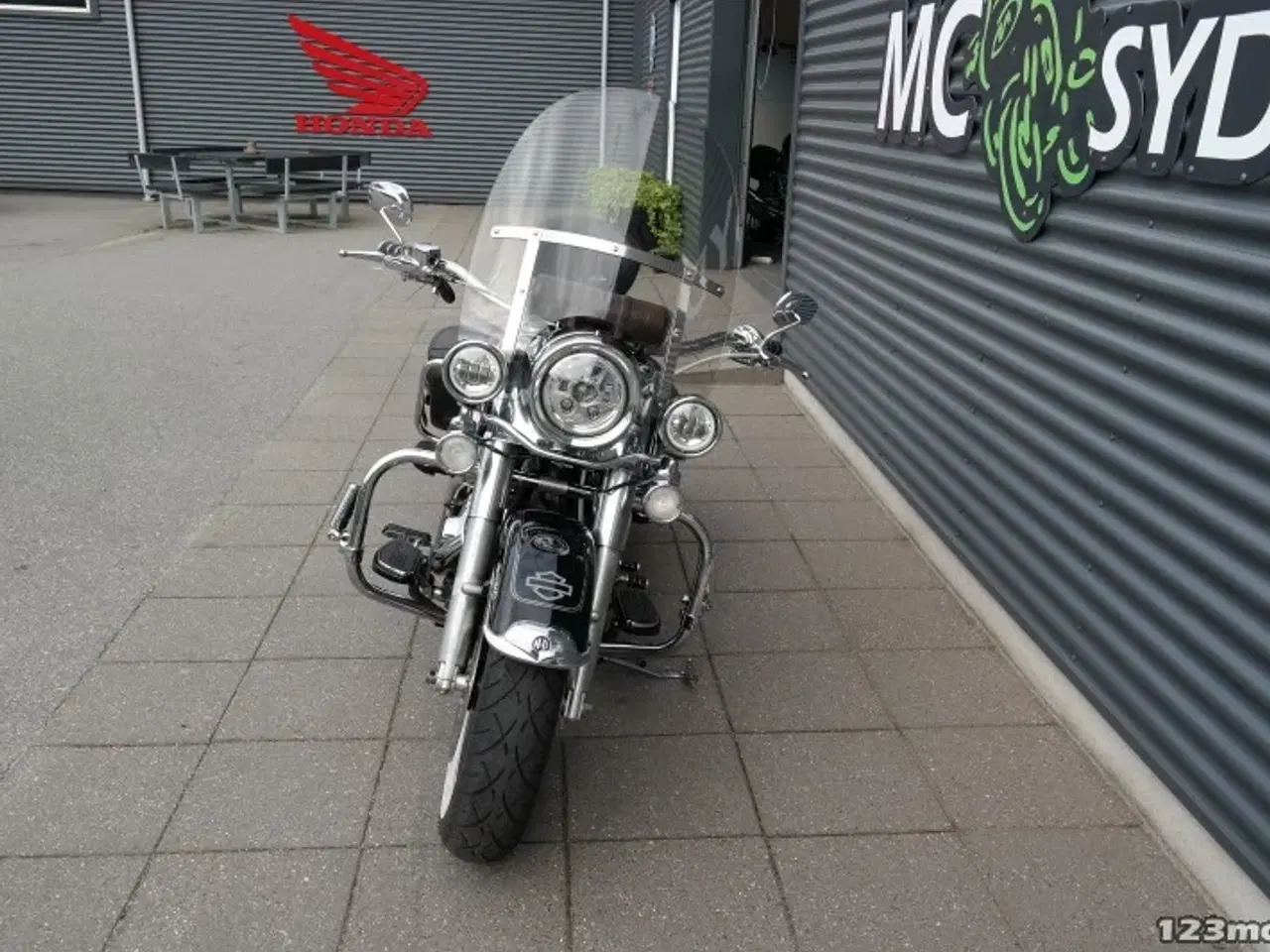 Billede 14 - Harley-Davidson FLHRC Road King Classic MC-SYD       BYTTER GERNE