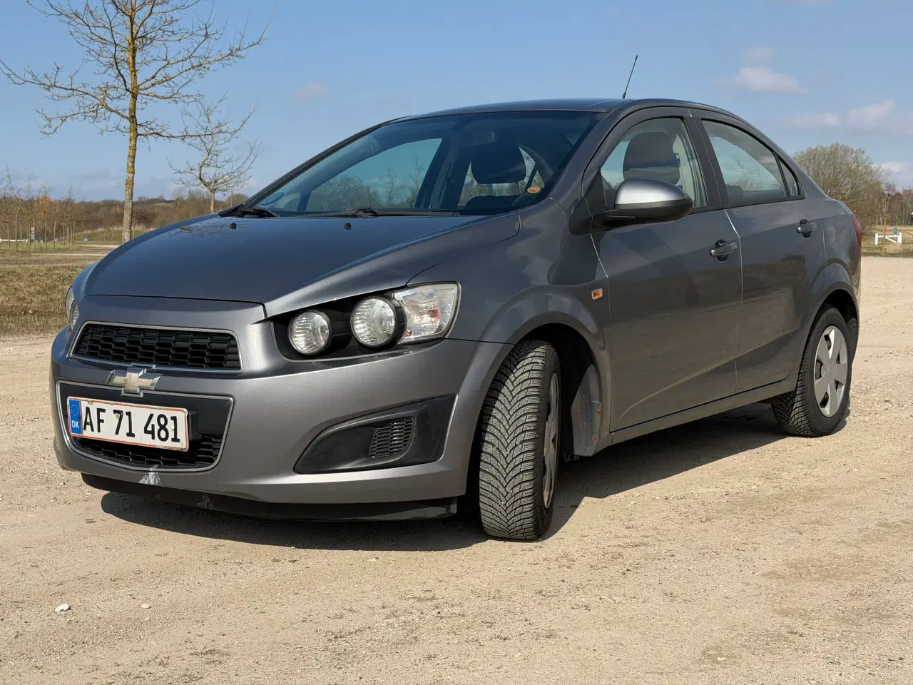 Billede 1 - Rummelig fornuftig bil