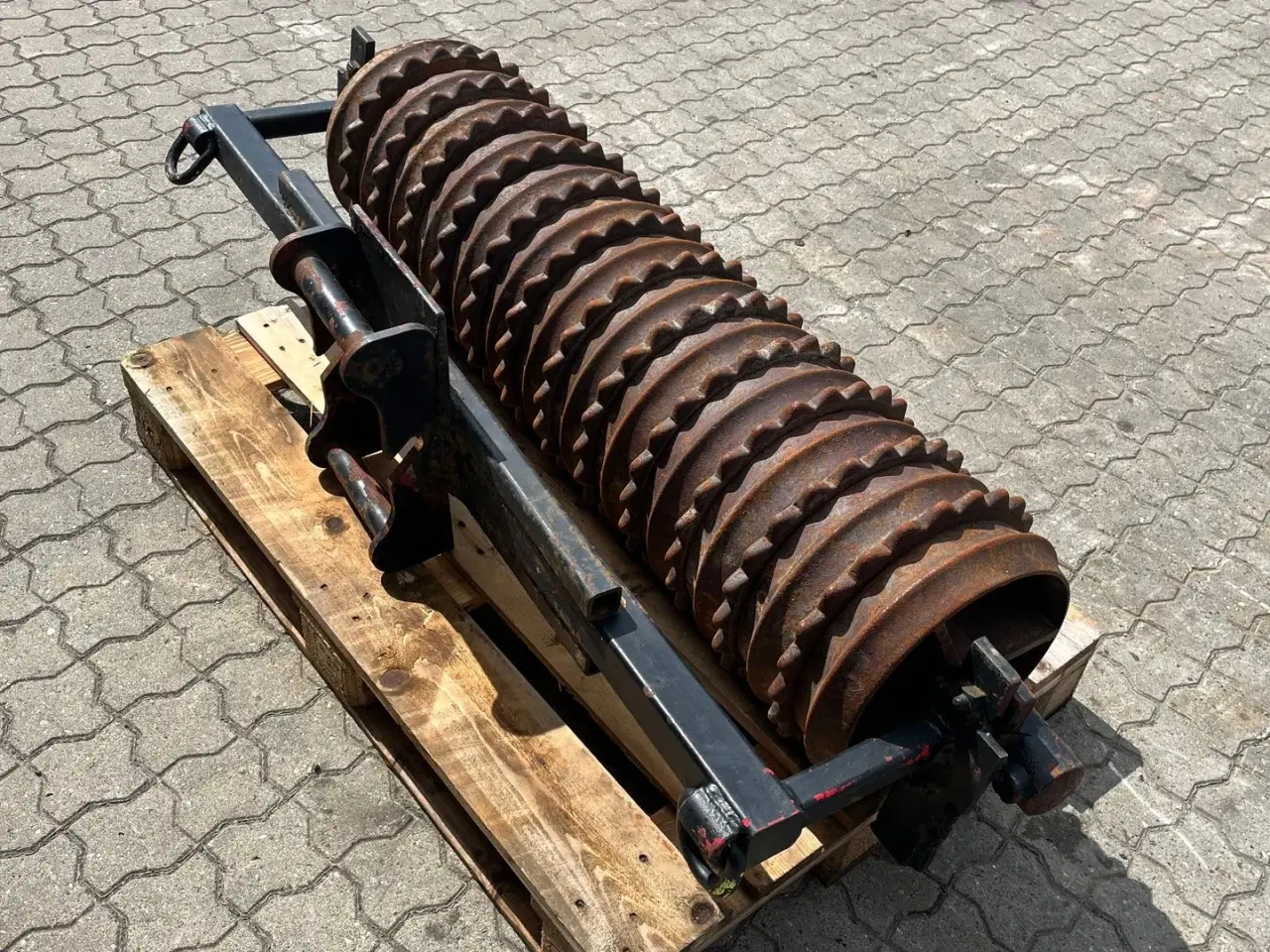 Billede 5 - - - - - - - tromle til gravmaskine
