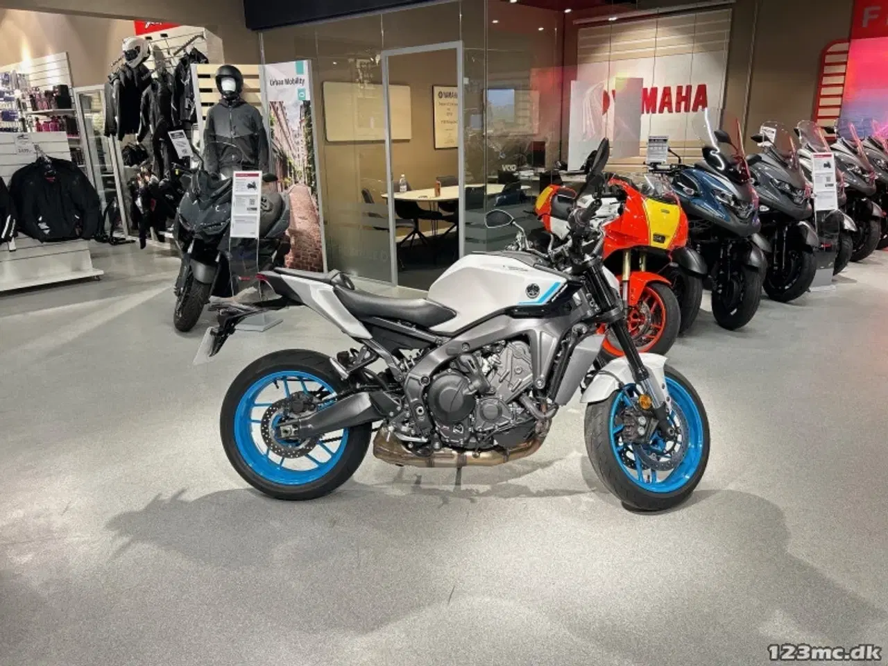 Billede 1 - Yamaha MT-09 Y-AMT