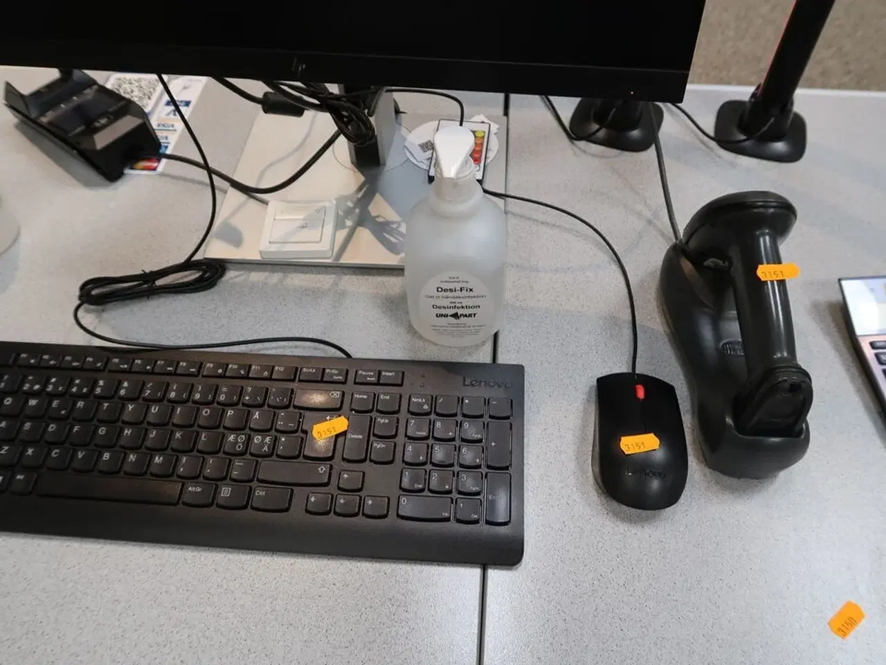 Billede 2 - Computerskærm HP, tastatur, mus, håndscanner, computer LENOVO