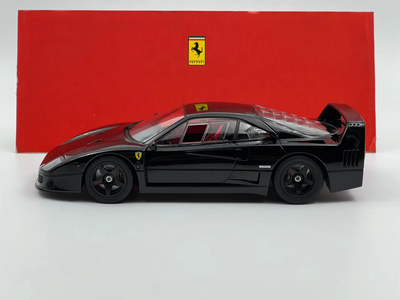 Billede 2 - 1989 Ferrari F40 Lightweight - 1:18