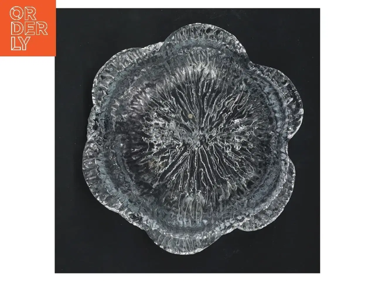 Billede 3 - 2 fyrfadsstager fra holmegaard med bølgede kanter (str. Ø 11 cm)