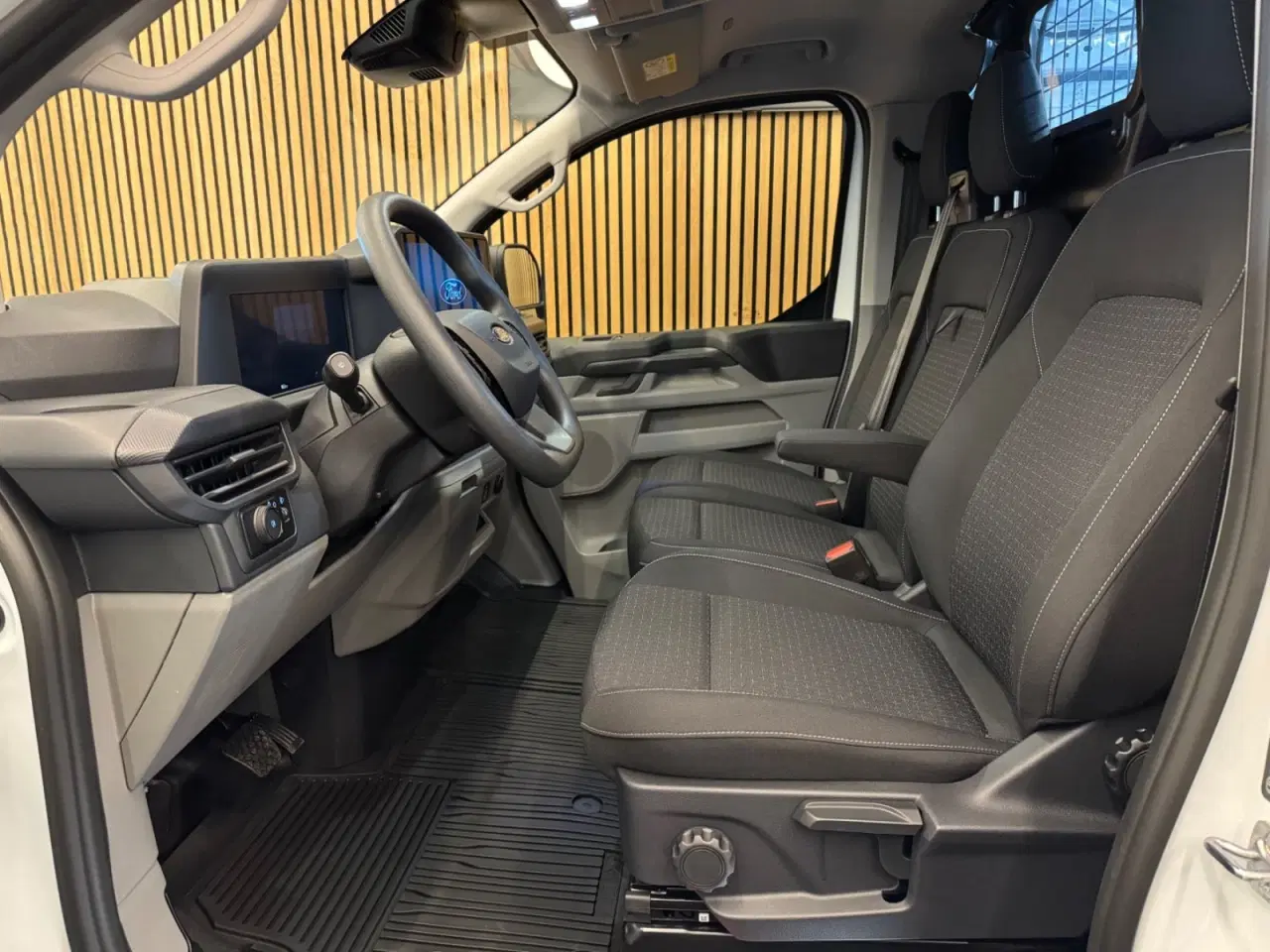 Billede 4 - Ford Transit Custom 320L 2,0 EcoBlue Trend aut.
