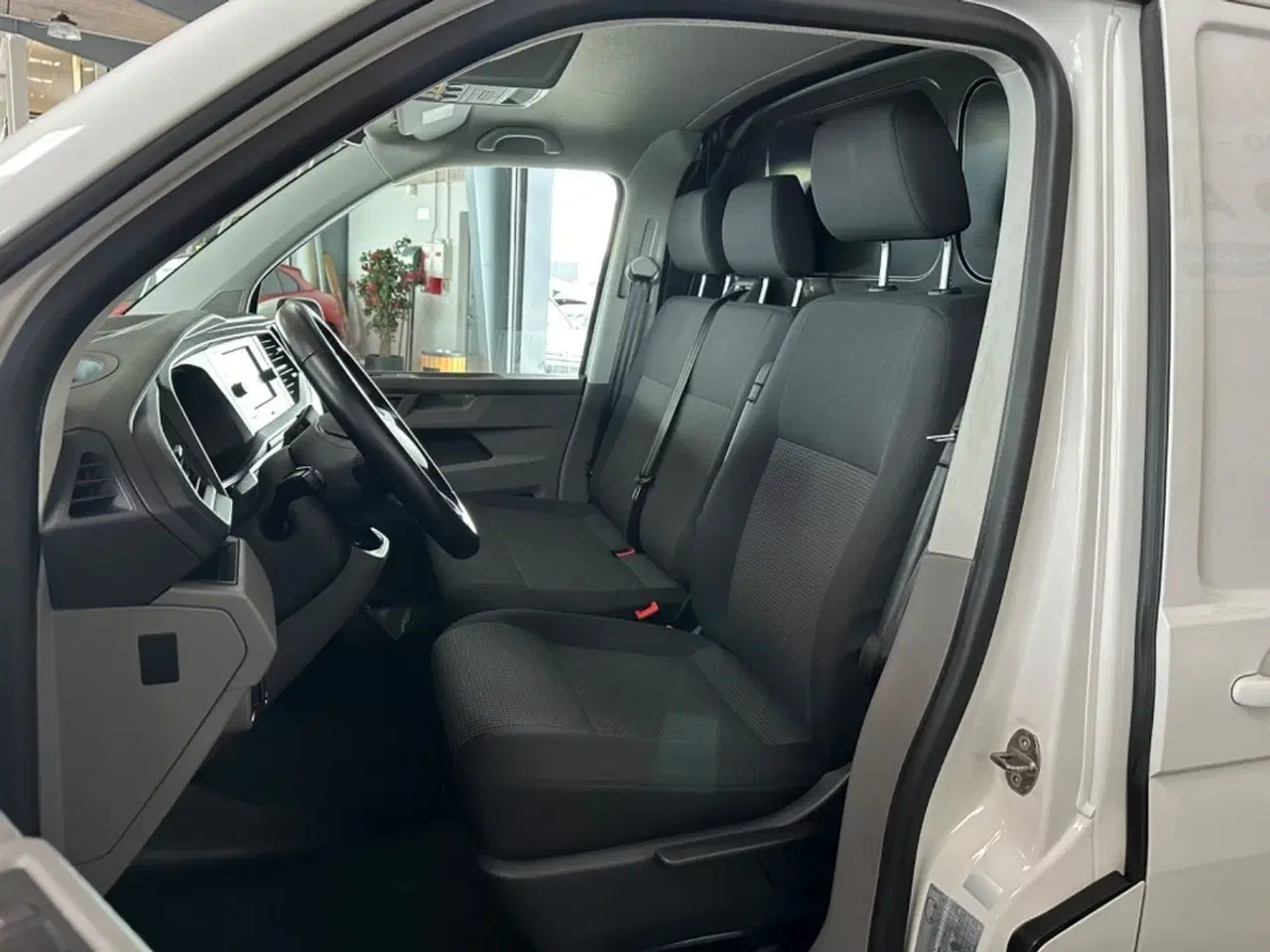 Billede 15 - VW Transporter 2,0 TDi 150 Kassevogn DSG kort