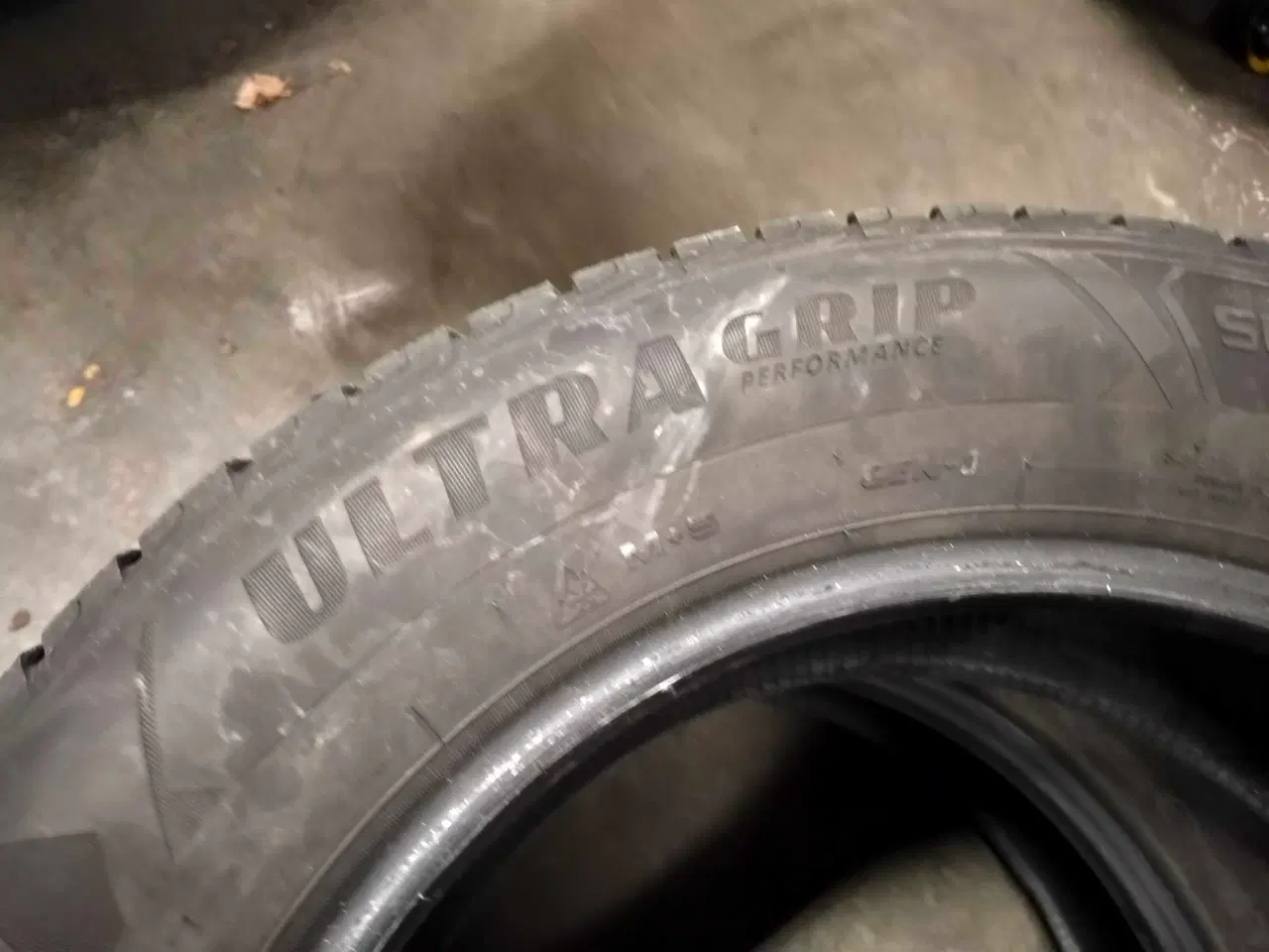 Billede 3 - Goodyear Ultra Grip 225/65-17