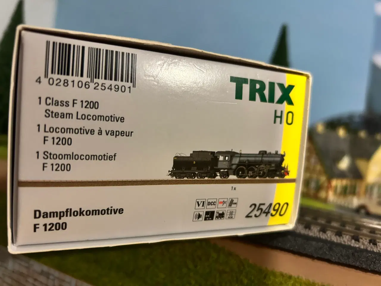 Billede 9 - Modeltog Trix 25490 F 1200 Svensk Damplokomotiv.