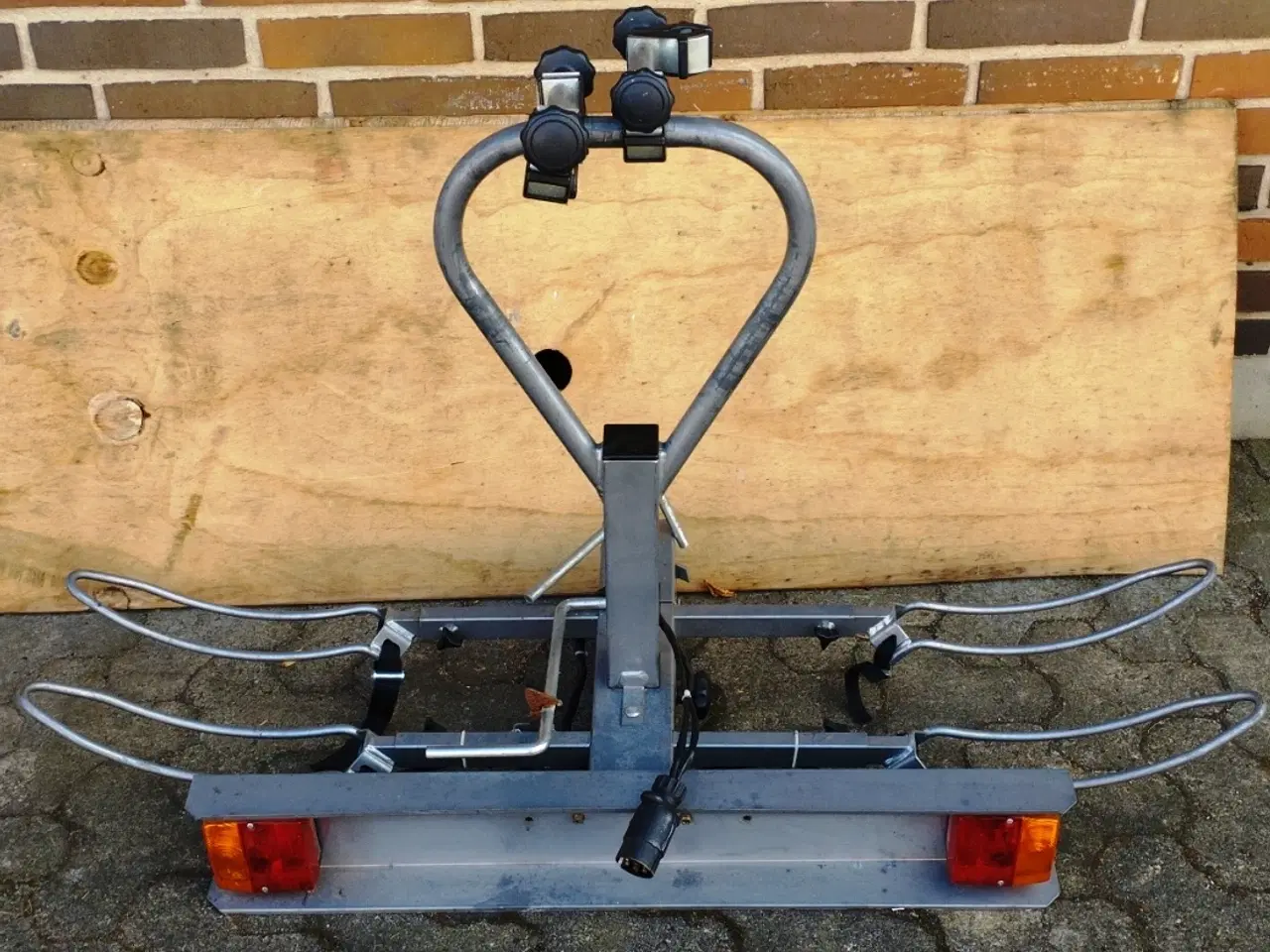 Billede 2 - Cykelholder med 7-polet stik til bil