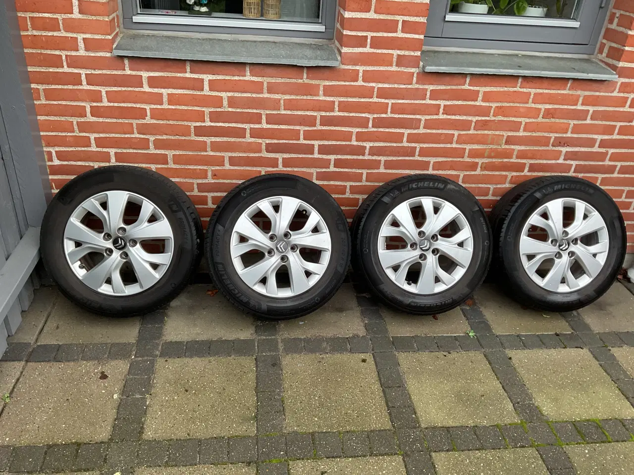 Billede 2 - Originale CitroenC4 Alufælge m. Michelin sommerdæk