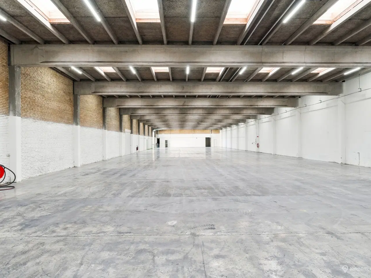 Billede 17 - 1.629 m² logistikejendom med last mile-placering og nyinstalleret rampe i Hvidovre