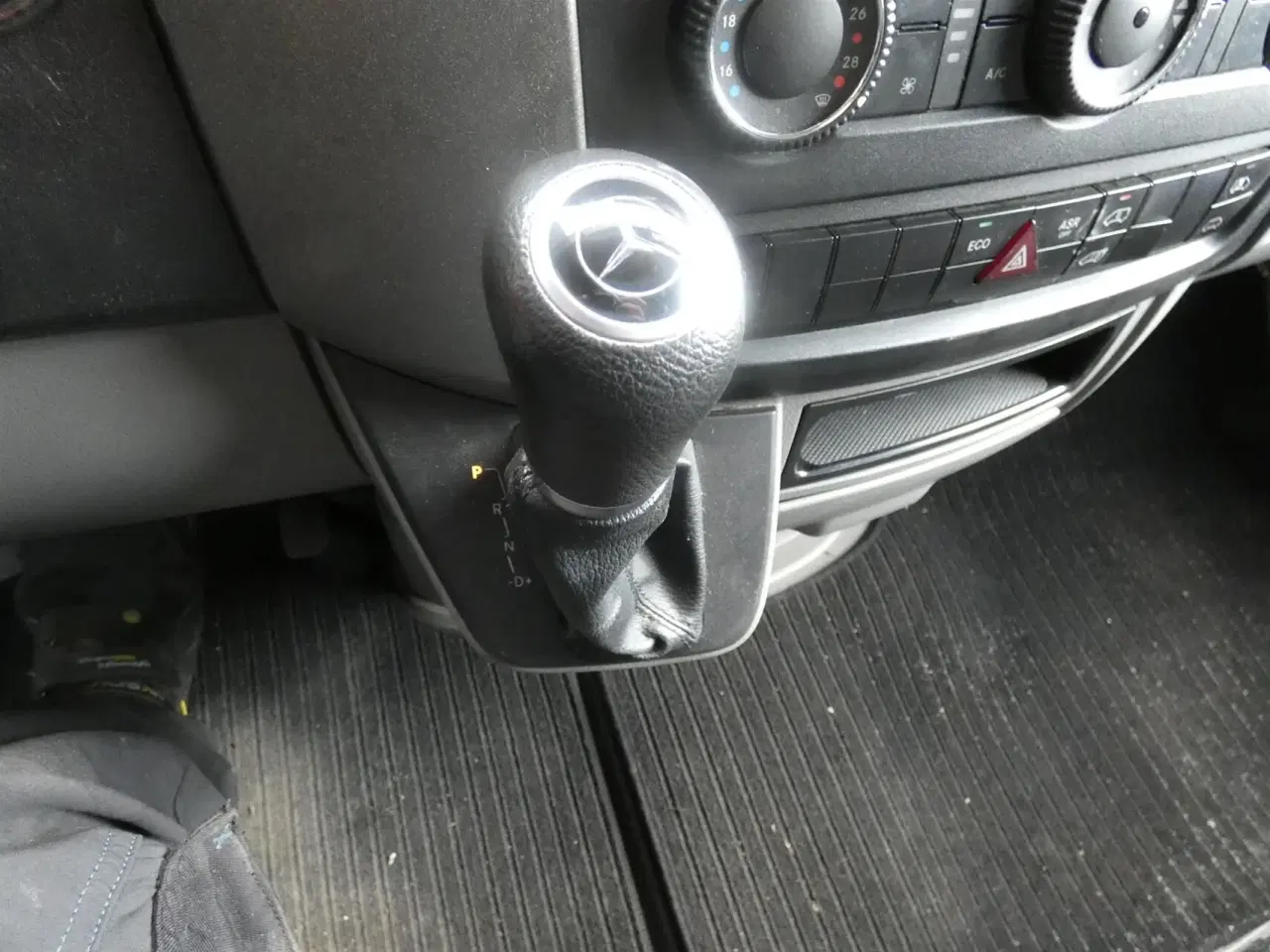 Billede 6 - Mercedes-Benz Sprinter 316 KASSEVOGN AUT, 2 SKYDEDØRE 2,1 CDI R2 163HK Van Man.
