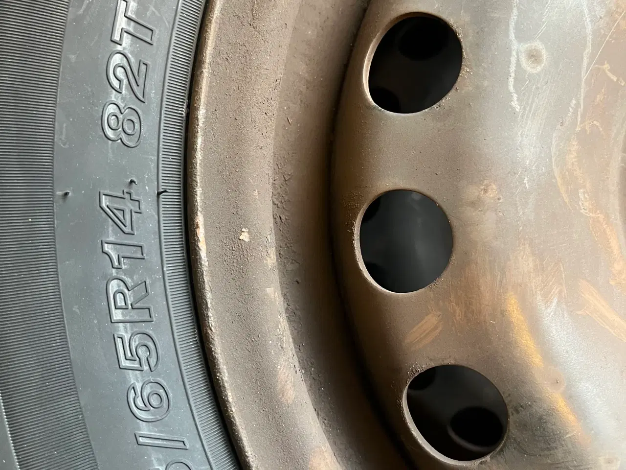 Billede 3 - Helårshjul 175-65-14 VW Up.