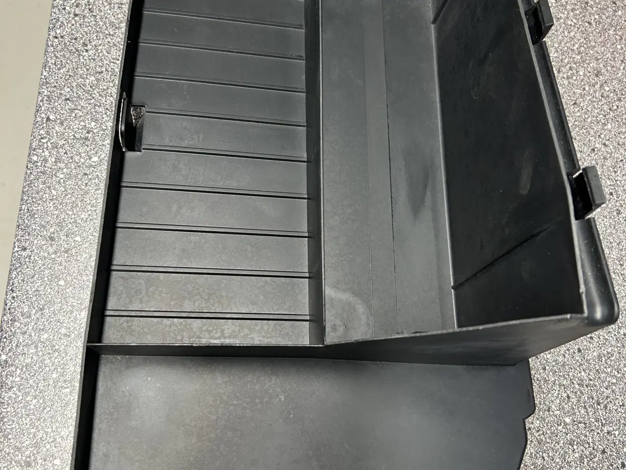 Billede 2 - BMW E36 beklædning bagagerum