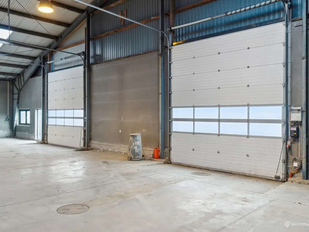 Billede 16 - 2.080 m2 logistiklejemål med 6 porte og en loftshøjde på 8 m.  beliggende i Hvidovre.