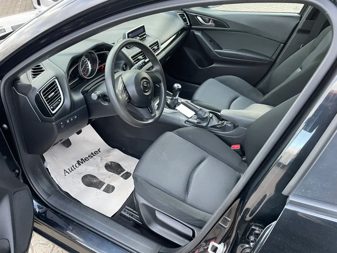 Billede 3 - Velholdt Mazda 3 1,5 SkyActiv-G