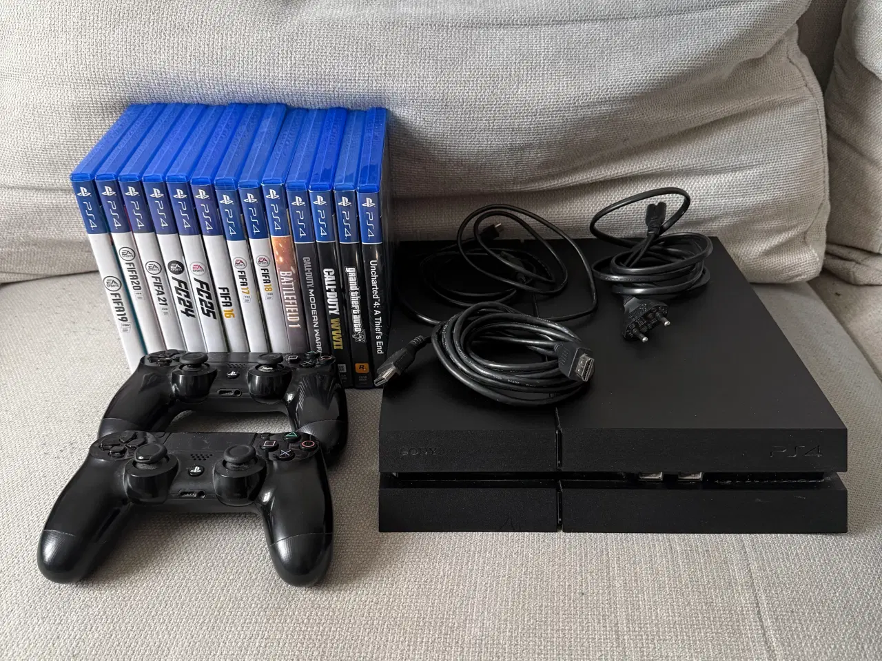 Billede 1 - Playstation 4 1TB 