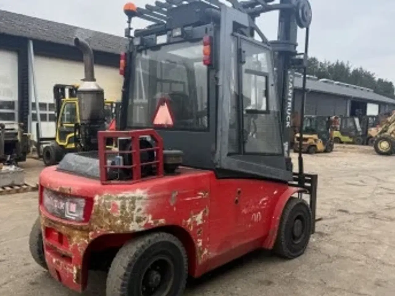 Billede 3 - Dieseltruck med friløft