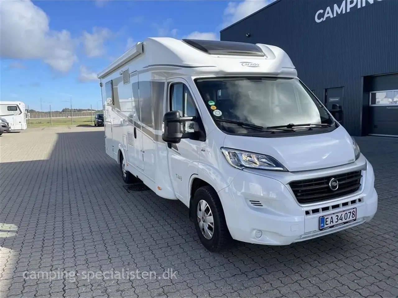 Billede 2 - 2019 - Carado T 449 Aut.   Rigtig fin Autocamper - Carado T 449 Aut. fra 2019 kan opleves hos Camping-Specialisten i Silkeborg - Hæve/sænkeseng og Queensbed