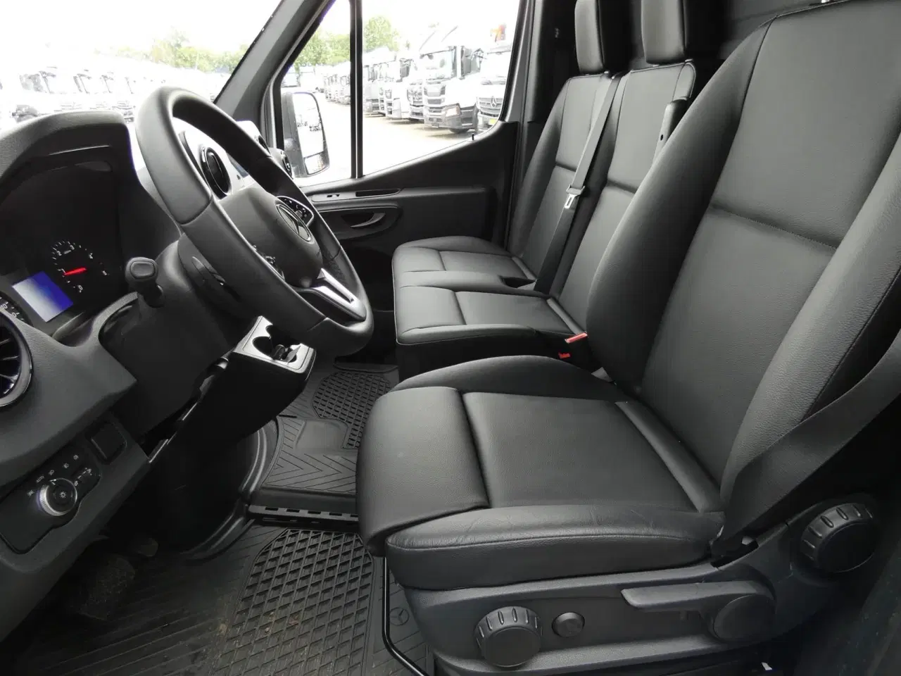 Billede 11 - Mercedes-Benz Sprinter 317 2,0 CDI A3 RWD 9G-Tronic 170HK Ladv./Chas. 9g Aut.