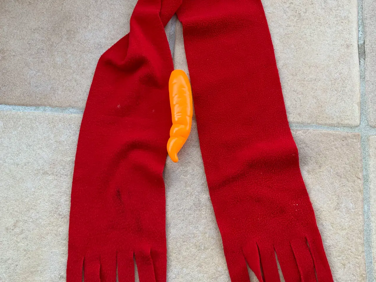 Billede 1 - Tilbehør til byg en snemand halstørklæde & gulerod