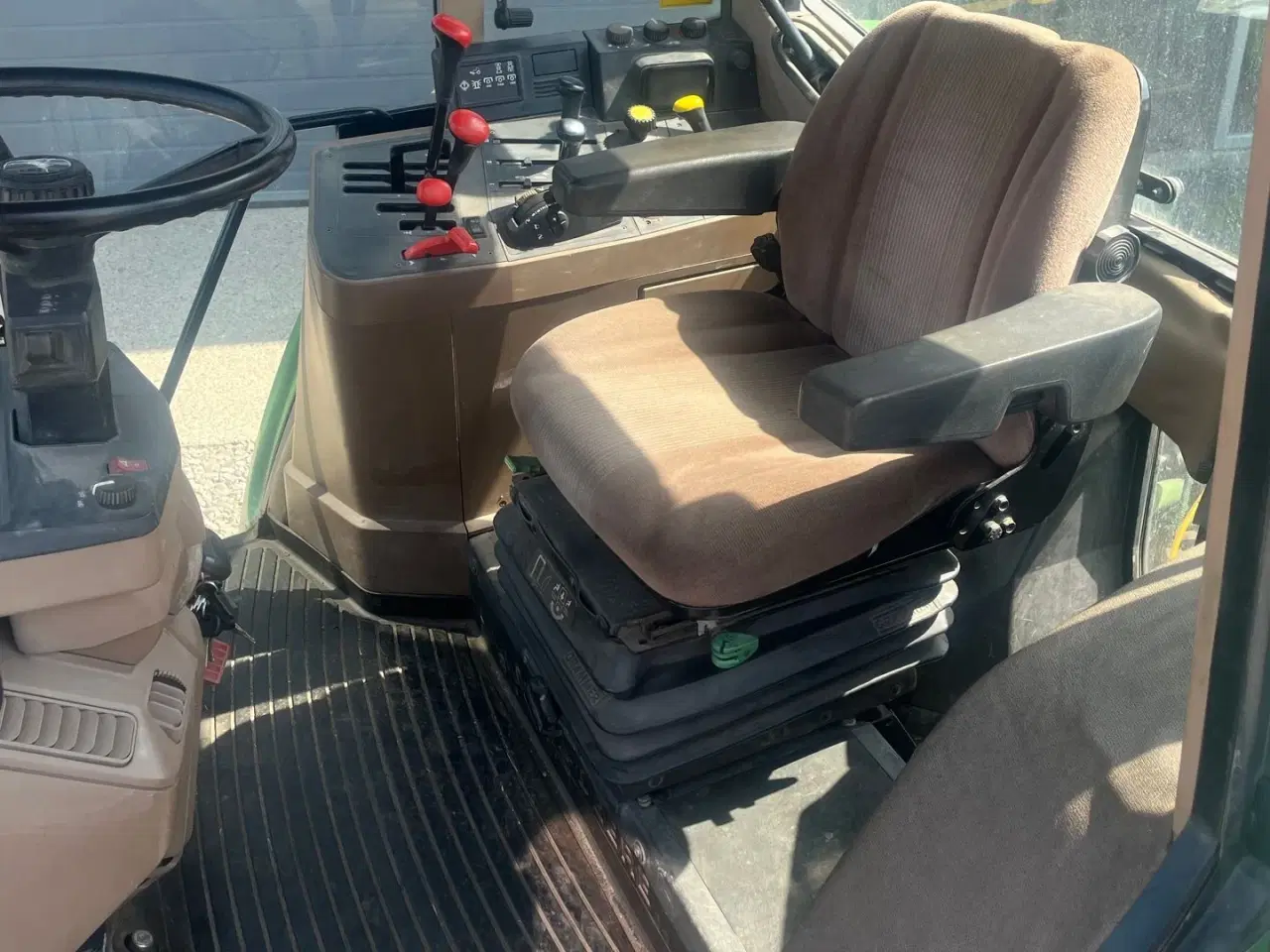 Billede 5 - John Deere 6300 Meget velholdt traktor. Samme ejer de sidste 29år
